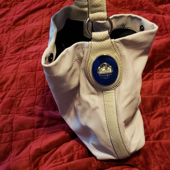 Coach purse - Picture 5 of 8